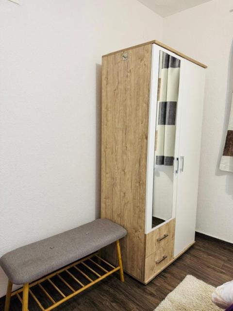 Apartments Paradise Licko Petrovo Selo Dış mekan fotoğraf